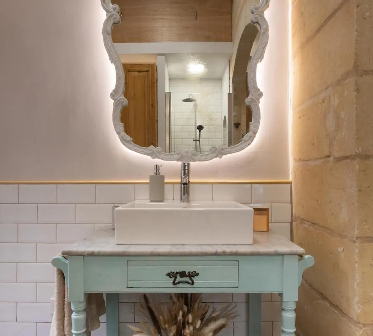 Holiday home Charming Stay In The 3 Cities Cospicua Malta